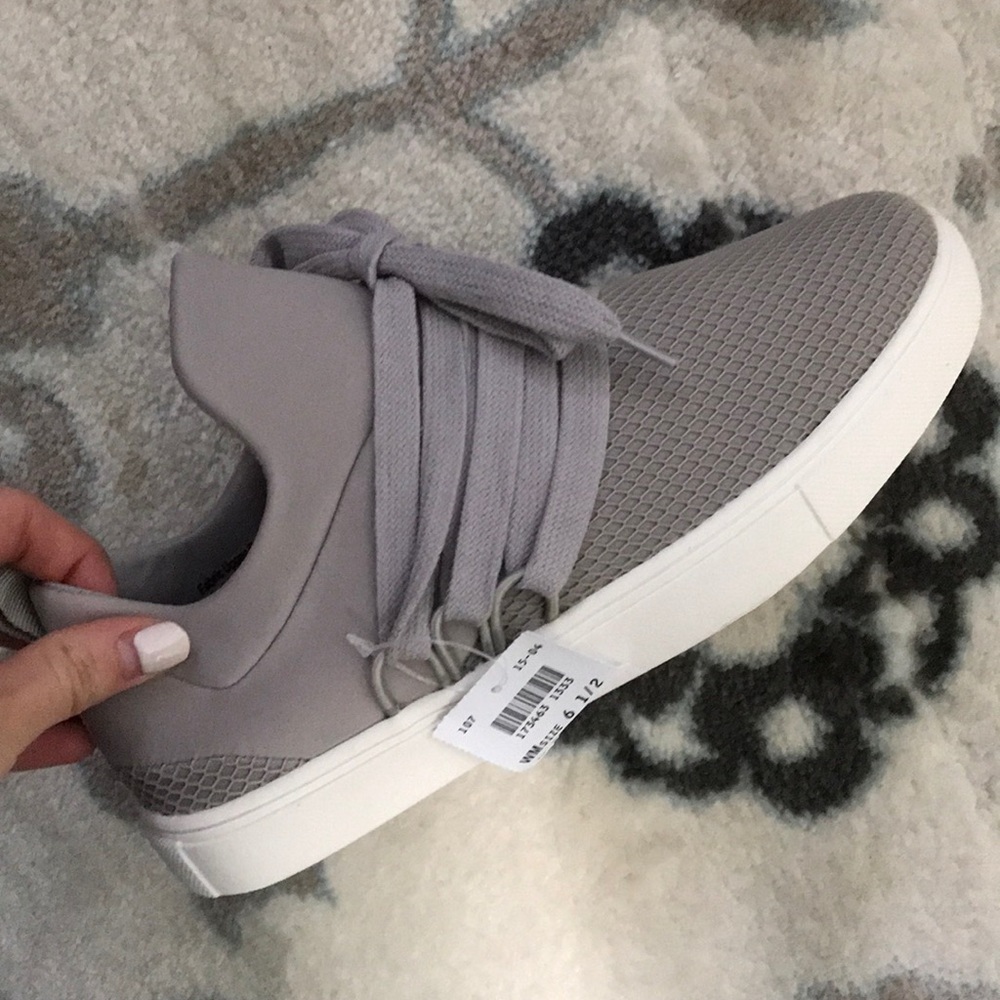 Steve Madden dupes sneakers